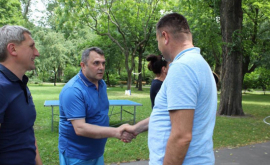 Deputați moldoveni la picnic cu moldovenii din Ungaria FOTO