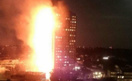 Семья была найдена в безопасности в Лондонском здании Grenfell Tower