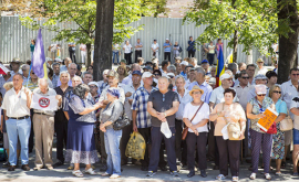 Protestele opoziției extraparlamentare se află în declin analist 