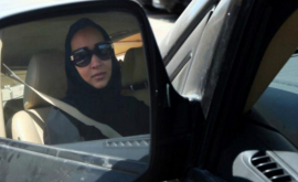 Germania a interzis ca femeile să poarte burka la volan