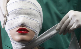 Un chirurg plastician șia operat soția 14 ani la rînd Cum arată acum FOTO