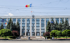 Bătălie strînsă pentru fotoliul de secretar general de stat la ministere