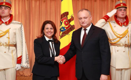 Dodon a primit scrisorile de acreditare a trei ambasadori noi FOTO 