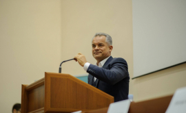 Plahotniuc are o întrebare pentru Ghimpu și Dodon