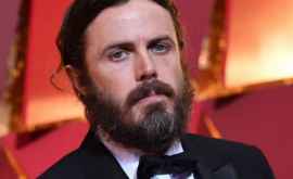 Actorul Casey Affleck şia anunţat retragerea de la gala Oscar 2018