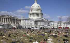 Protest cu pantofi la Washington