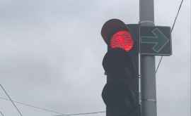 Un semafor la o intersecție din capitală este defectat 