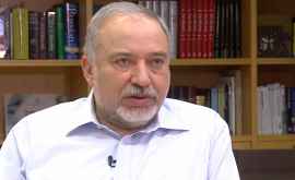 Lieberman efectuează o vizită în Rusia