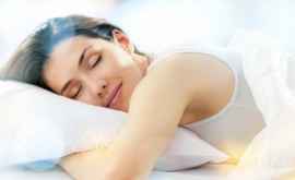 9 motive să dormi dupăamiază
