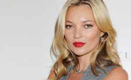 Prețul cerut pentru o sculptură din aur a chipului modelului Kate Moss FOTO