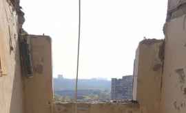 Imagini noi din interiorul blocului după explozia din sectorul Rîșcani FOTO 