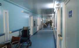 Două infirmiere vor fi trase la răspundere după ce au neglijat un pacient