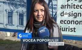 Vox populi Cărțile vechi trebuie păstrate sau aruncate VIDEO