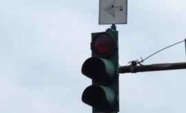 La o intersecție din capitală nu lucrează semaforul