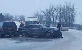 Под Бельцами столкнулись два автомобиля