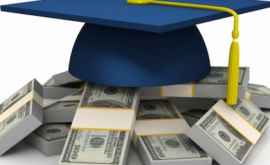 Миллиардер погасит студенческие кредиты 400 выпускников вуза
