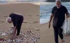 Премьерминистр Индии сам убрал пляж от мусора 