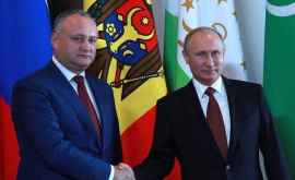 Dodon la felicitat pe Putin și poporul rus