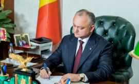 Igor Dodon a felicitat peste 100 de doamne cu prilejul Zilei Internaționale a Femeii