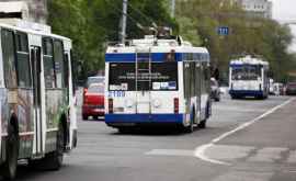 Hotărît Cum vor circula de mîine troleibuzele și autobuzele în capitală