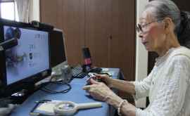 Cea mai bătrînă jucătoare de jocuri video a devenit femia de 90 de ani din Japonia