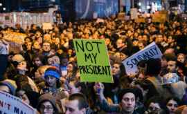 Proteste în SUA New Yorkul prelungeşte interdicţia de circulaţie