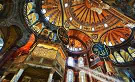 Vor avea de cîștigat turiștii în urma deciziei Turciei privind catedrala Sf Sofia